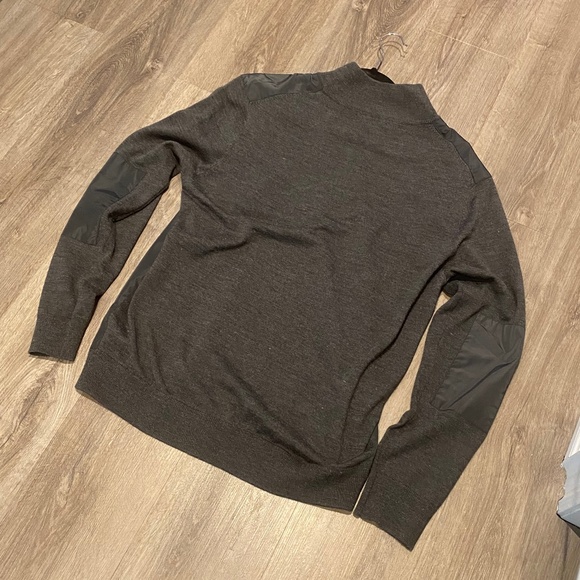 Men's Michael Kors Grey Zippered Sweater - Size Large - Picture 2 of 3